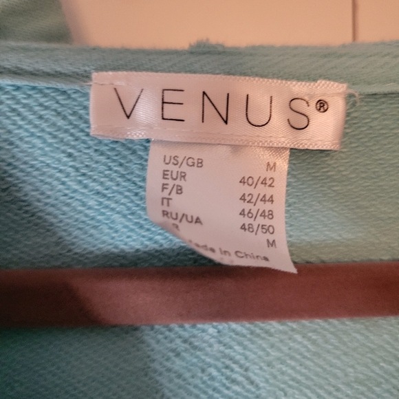 Venus Sweatshirt - Picture 4 of 5